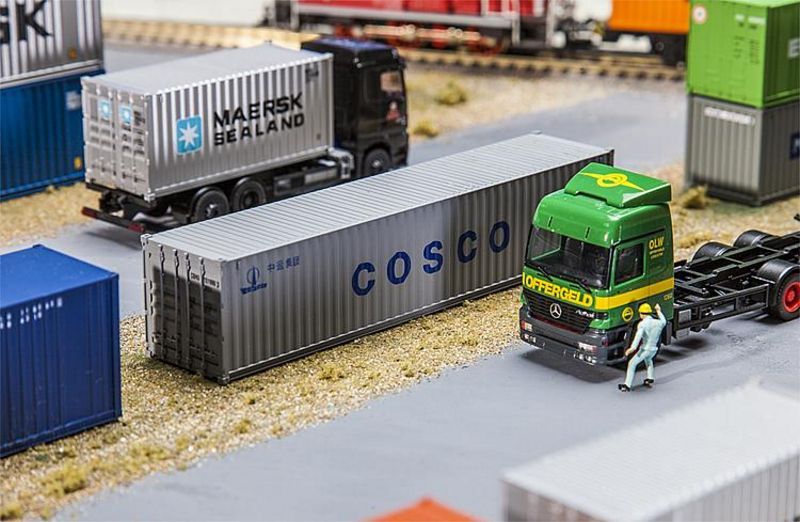 Faller 180845 40 Container COSCO