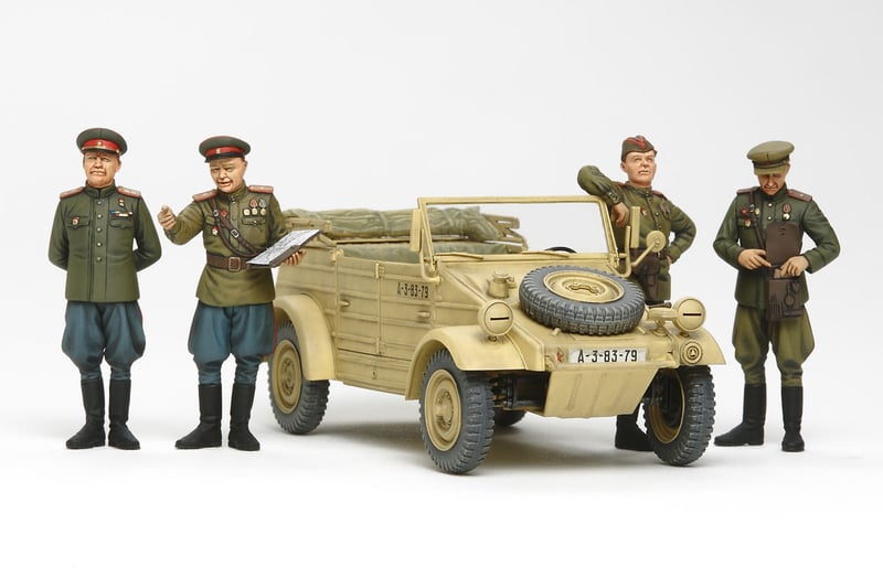 Tamiya 25153 Russian Commanders-Staff Car