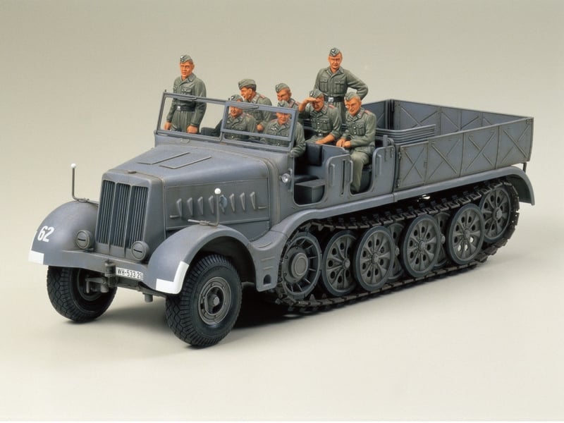 Tamiya 35239 German 18T Heavy Half Track