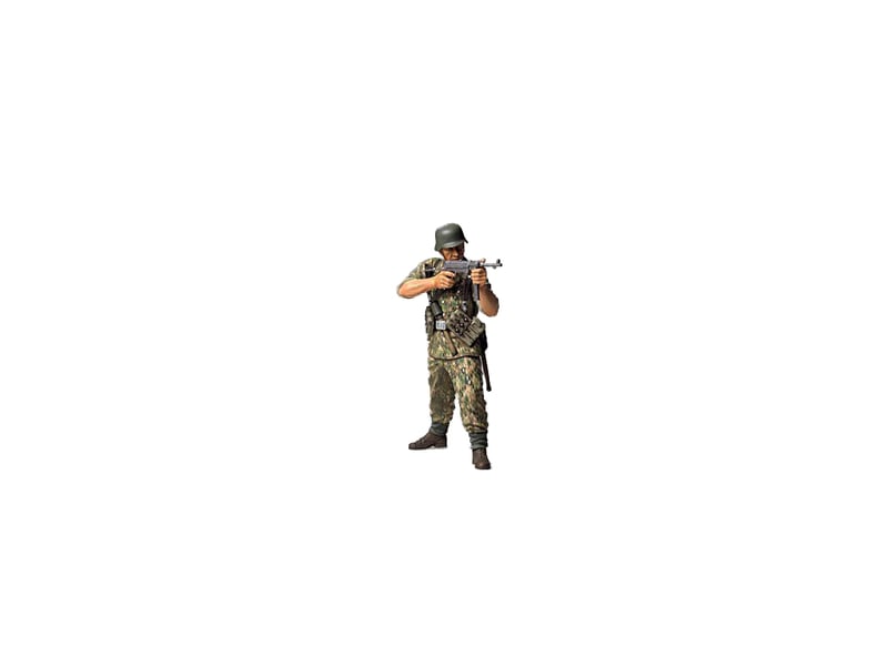 Tamiya 36303 1/16 WWII German Infantryman